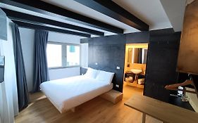 Le Meridiane City Rooms In Trento