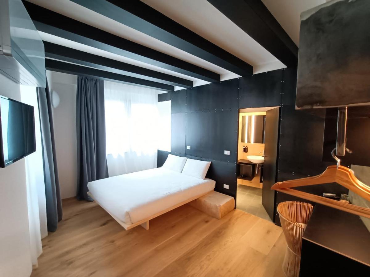 Le Meridiane City Rooms In Trient Exterior foto